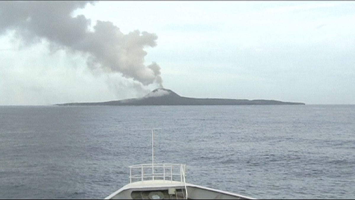 Japan surveys new volcanic island
