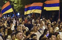 Армения : уголовное дело против полицейских, разогнавших "электропротест"