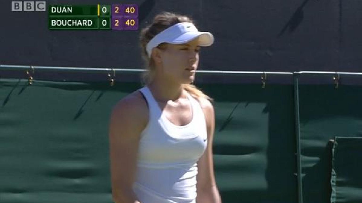 Wimbledon'da siyah sütyen bile yasak!