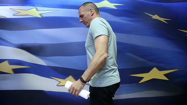 DIRECTO: Varoufakis dimite para facilitar las negociaciones con la Troika DIRECTO: Varoufakis dimite para facilitar las negociaciones con la Troika