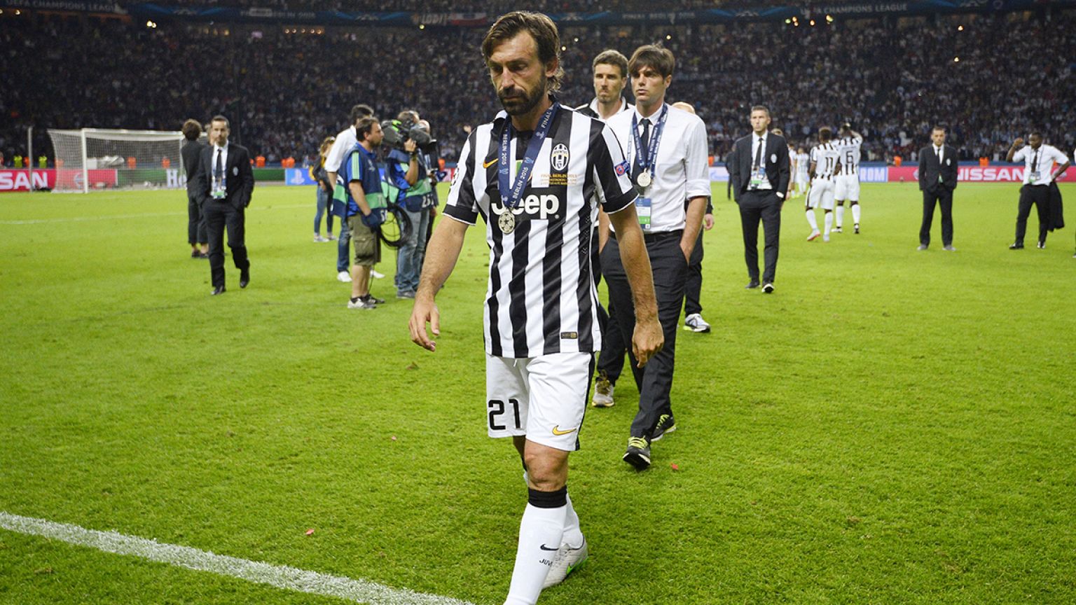 Pirlo deixa Juventus, Allegri renova