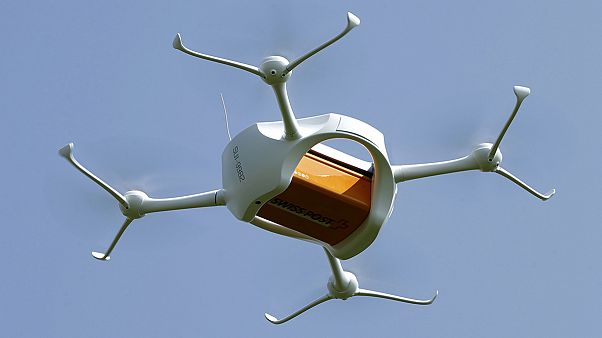 Correos de Suiza comienza a probar drones Correos de Suiza comienza a probar drones