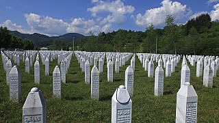 Srebrenica: Russia vetoes UN resolution to recognise massacre as genocide