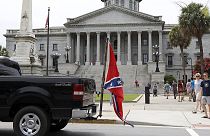Carolina del Sur arría la bandera confederada