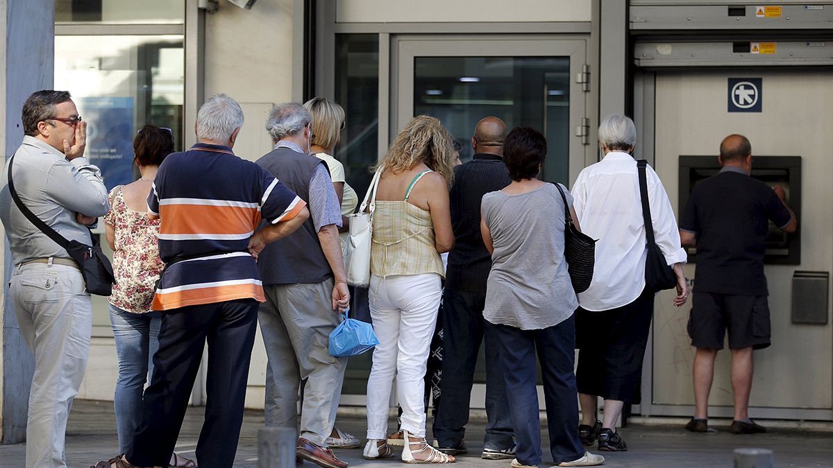 Έντονος προβληματισμός και στάση αναμονής στην Ελλάδα