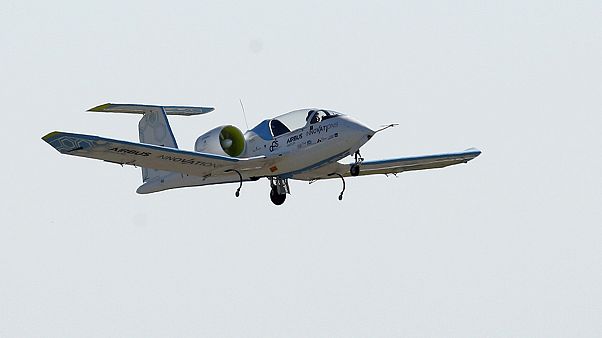 Premiere in der Luftfahrt: Mit Elekroflugzeug von England nach Frankreich Premiere in der Luftfahrt: Mit Elekroflugzeug von England nach Frankreich