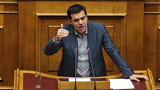 Grécia: Alexis Tsipras entra na "realpolitik"