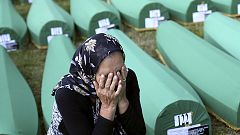 اجساد ۱۳۶ قربانی کشتار سربرنیتسا پس از بیست سال تشییع شد