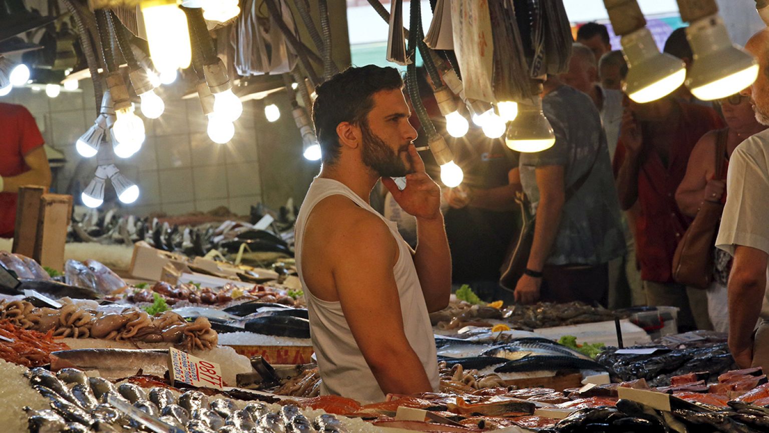 Weary Greeks await country's fate with resignation