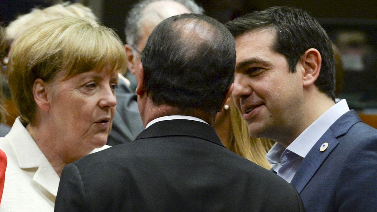 Euro Bölgesi Yunanistan krizinde ikiye bölündü