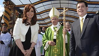 Papst besucht Arme, Gefangene und Ureinwohner