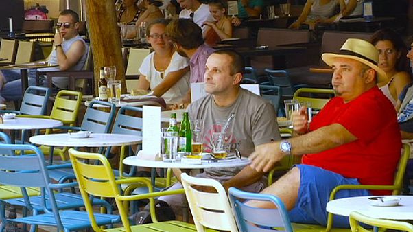 Athénban nyugodtan várják a brüsszeli híreket Athénban nyugodtan várják a brüsszeli híreket