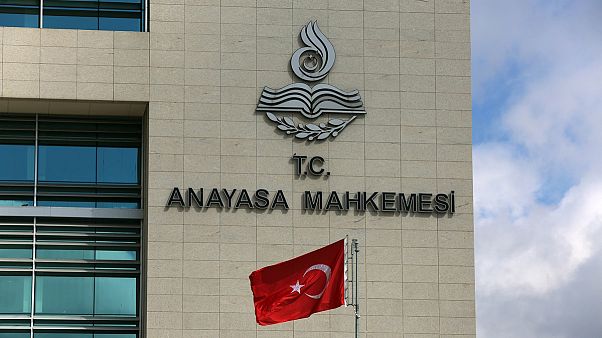 AYM dershaneleri kapatan kanunu iptal etti AYM dershaneleri kapatan kanunu iptal etti