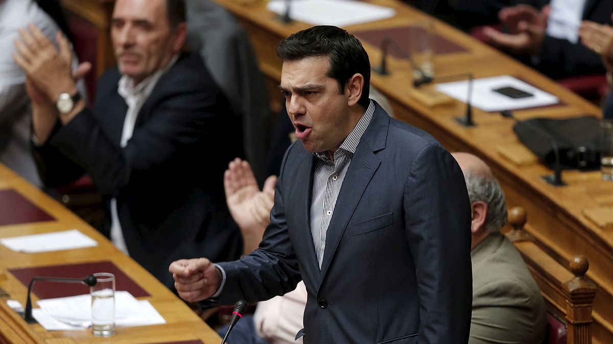 Grécia: Um acordo insuficiente para o FMI mas sem alternativa para Tsipras