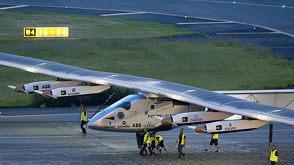 Solar Impulse 2 продолжит полет не раньше апреля 2016 года Solar Impulse 2 продолжит полет не раньше апреля 2016 года