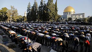 Muçulmanos celebram fim do Ramadão