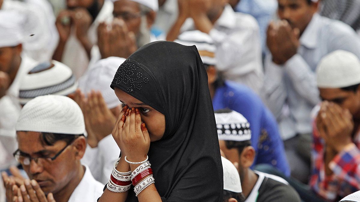 برگزاری مراسم عید فطر از مکه تا خرابه های یمن، سوریه و غزه
