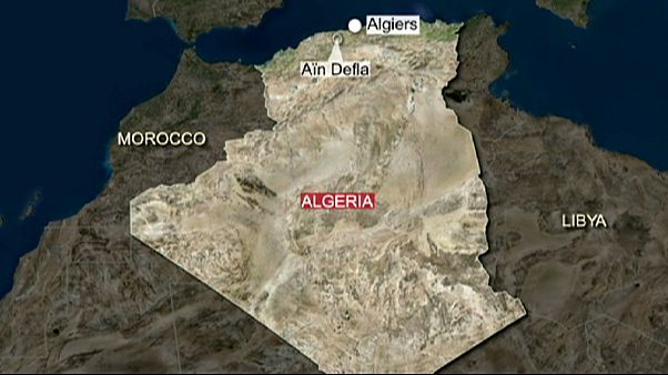 حداقل ۹ سرباز الجزایر در کمین القاعدۀ شاخه مغرب کشته شدند حداقل ۹ سرباز الجزایر در کمین القاعدۀ شاخه مغرب کشته شدند