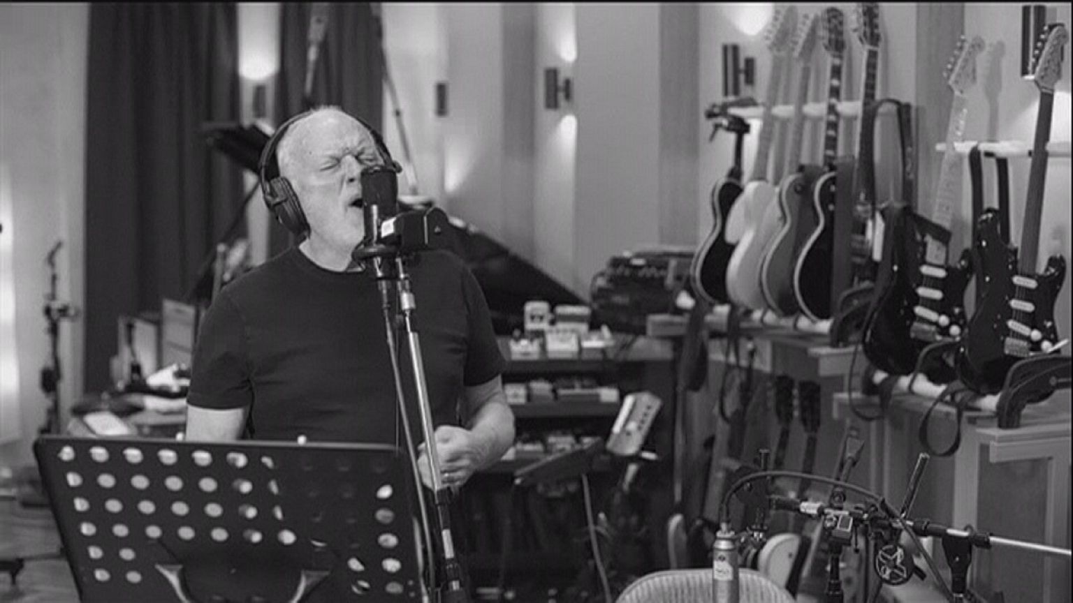 Pink Floyd's David Gilmour inspired by SNCF jingle