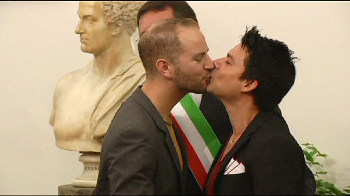 Keine Anerkennung gleichgeschlechtlicher Partnerschaften: Urteil gegen Italien