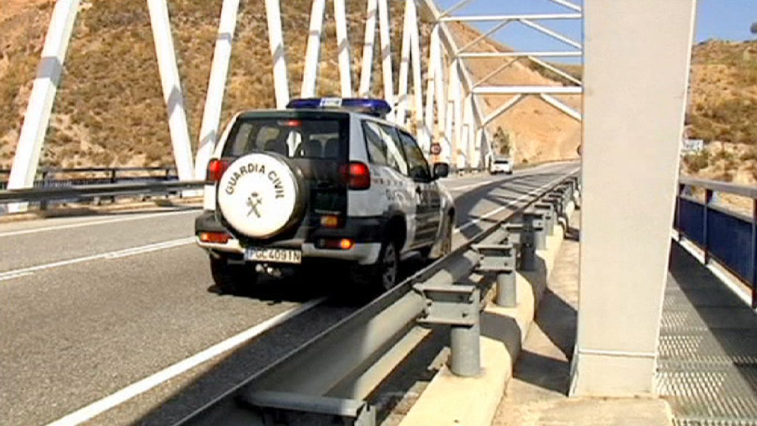 دختر بریتانیایی در پرش بانجی از پلی در گرانادای اسپانیا جان باخت