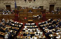 Grecia aprueba el segundo paquete de medidas exigido por Bruselas
