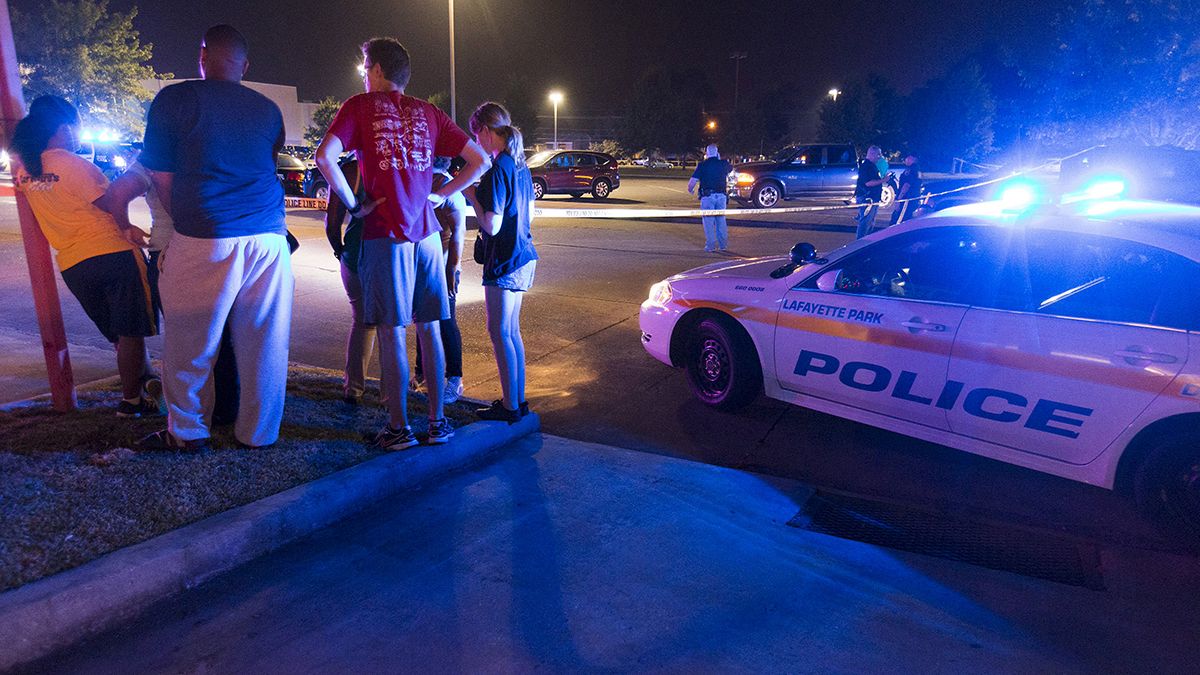 مقتل 3 أشخاص في اطلاق نار داخل صالة سينما بولاية لويزيانا الامريكية