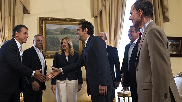 Auf Stimmenfang: Tsipras wirbt um Unterstützung der griechischen Opposition Auf Stimmenfang: Tsipras wirbt um Unterstützung der griechischen Opposition