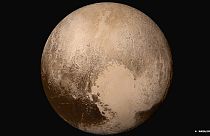 Des mouvements de glace sur la surface de Pluton