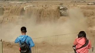 Chine : les cascades de Hukou en furie