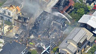 Japan: Flugzeug stürzt in Wohngebiet