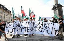 Rival rallies in Warsaw for and against immigration