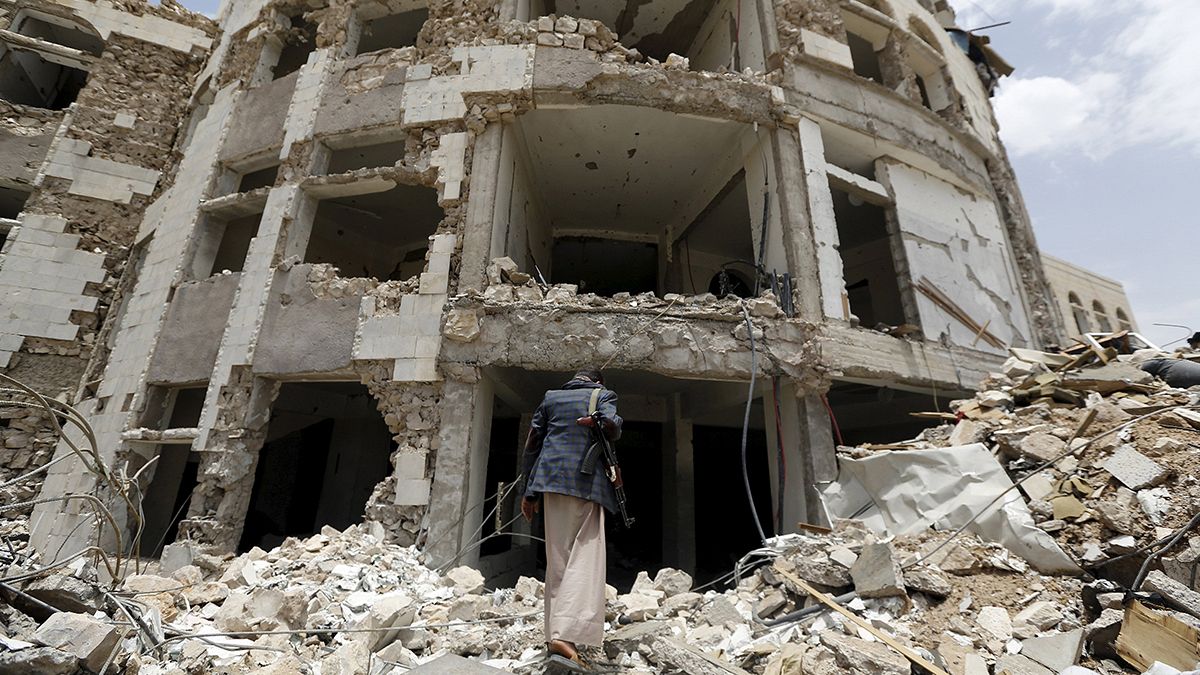Iémen: Ataques aéreos fazem mais de 80 mortos
