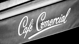 Café Comercial closes, uproar in Madrid