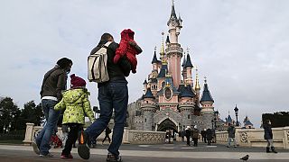 EU-Kommission prüft Disneyland-Preise