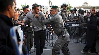 İsrail polisi Yahudi yerleşimcilerle çatıştı