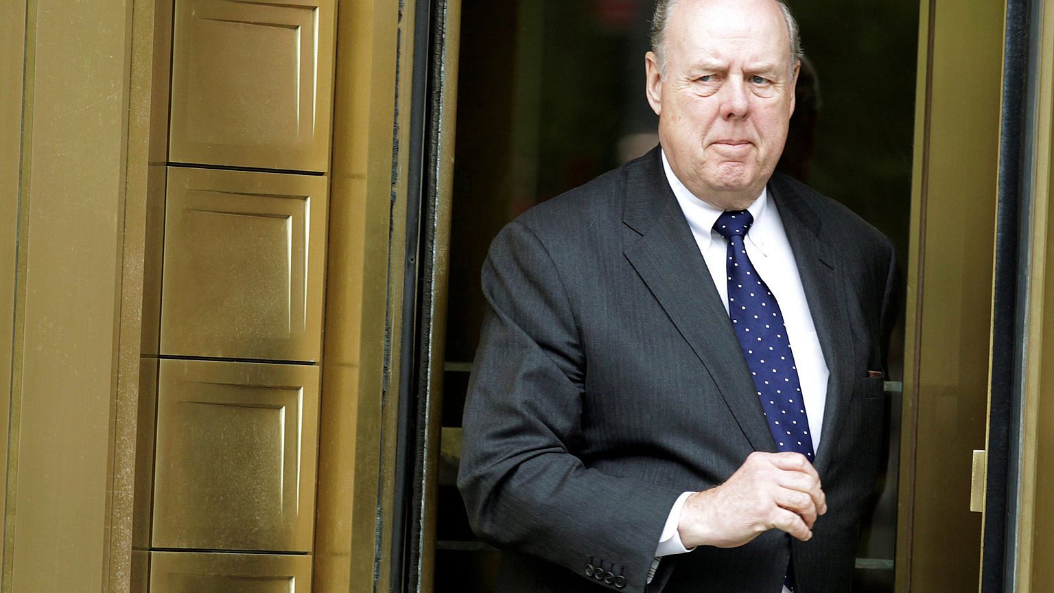 Image: Lawyer John Dowd exits Manhattan Federal Court in New York