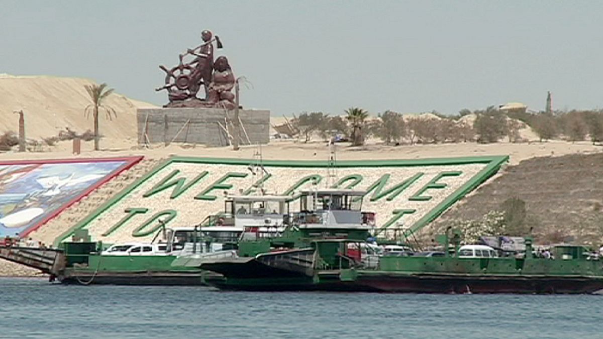 Egy hét múlva nyílik az új Szuezi-csatorna