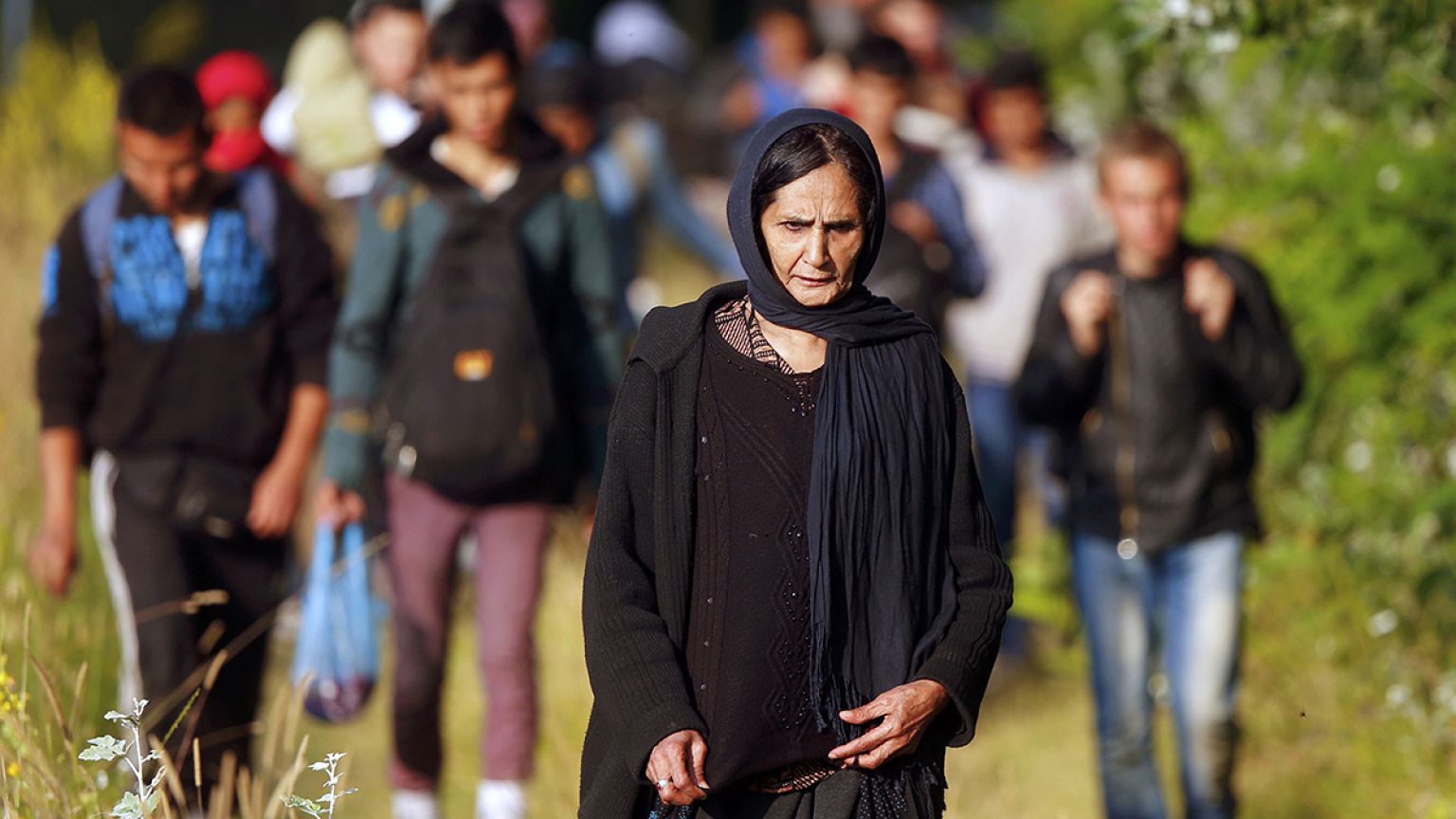 Hungary's new asylum law 'will put thousands of refugees at risk'