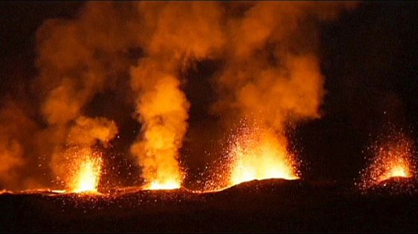 Vulcão da Ilha da Reunião em erupção Vulcão da Ilha da Reunião em erupção