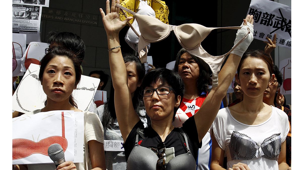 Hong Kong'da ilginç protesto eylemi