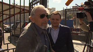 Polis Mikhail Khodorkovsky'nin babasını sorguladı
