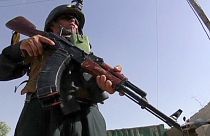 دهها کشته و زخمی بر اثر حملات طالبان علیه نیروهای امنیتی در افغانستان