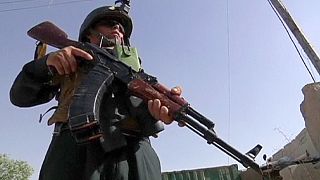 Afghanistan: taleban colpiscono due stazioni di polizia. Tre le vittime