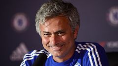 José Mourinho feliz até 2019
