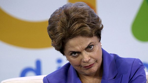 Cacerolazo en Brasil durante un mensaje televisado de Dilma Rousseff Cacerolazo en Brasil durante un mensaje televisado de Dilma Rousseff