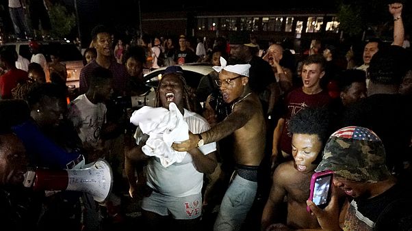 USA: Ferguson celebra primo anniversario della morte di Michael Brown USA: Ferguson celebra primo anniversario della morte di Michael Brown