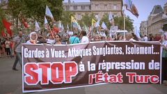 Curdos manifestam-se na Europa contra a guerra de Ancara ao PKK