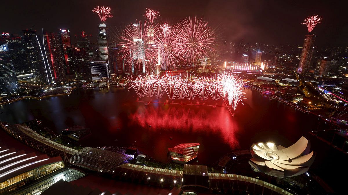 جشنی برای پنجاهمین سال استقلال و رونق اقتصادی سنگاپور
