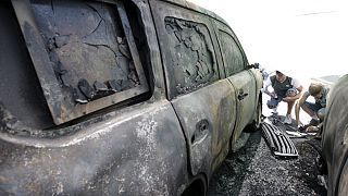 Ukraine : des véhicules de l'OSCE incendiés à Donetsk